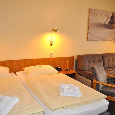 Gaestehaus Lietzow & Stoertebeker Camp Bagian luar foto